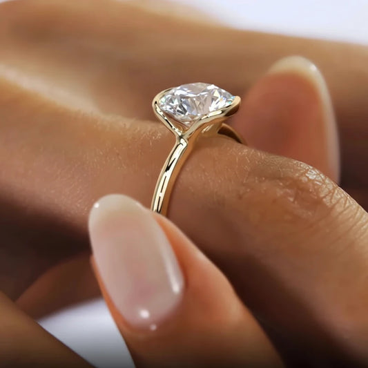 Bague Solitaire en Moissanite – Éclat Pur de l’Amour